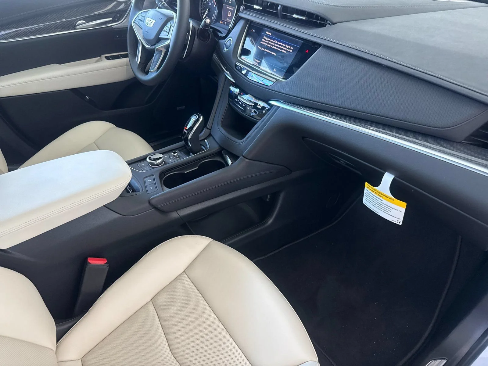 New 2025 Crystal White Tricoat Cadillac Sport image 15