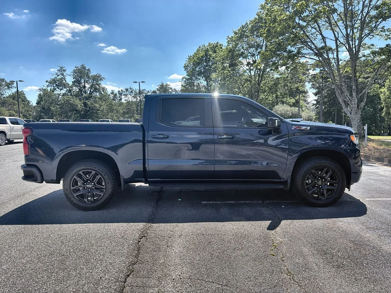 Used 2023 Northsky Blue Metallic Chevrolet RST image 9