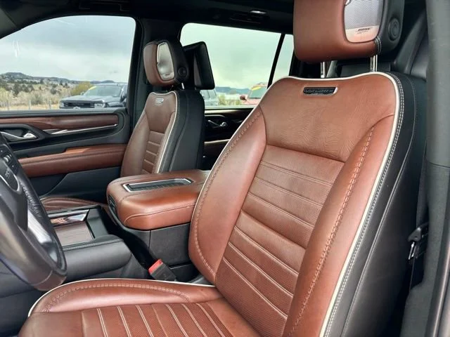 Used 2023 Onyx Black GMC Denali Ultimate image 13