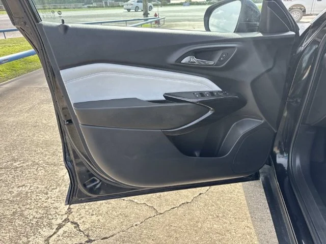 Used 2025 Black Chevrolet LT image 30