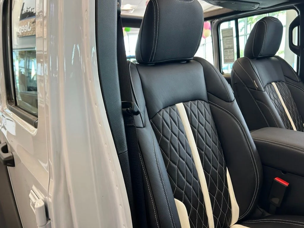 New 2026 Bright White Clearcoat Jeep Sport image 37