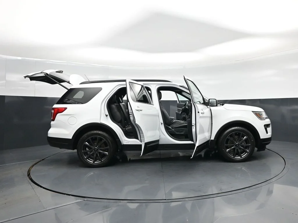 Certified Used 2019 White Ford XLT image 4