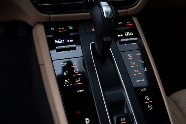 2026 Porsche Macan - Photo 20