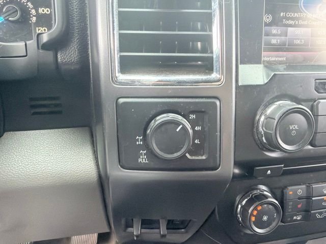 Used 2015 Blue Ford XLT image 21