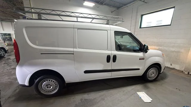 Used 2022 White Ram Base image 6
