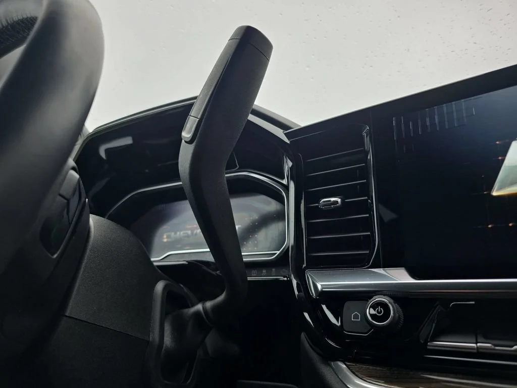 2025 Chevrolet Silverado 1500 LT - Photo 16