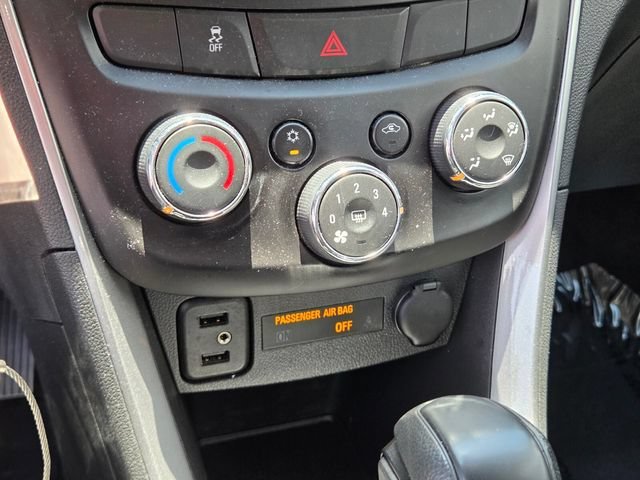 2021 Chevrolet Trax LS - Photo 22