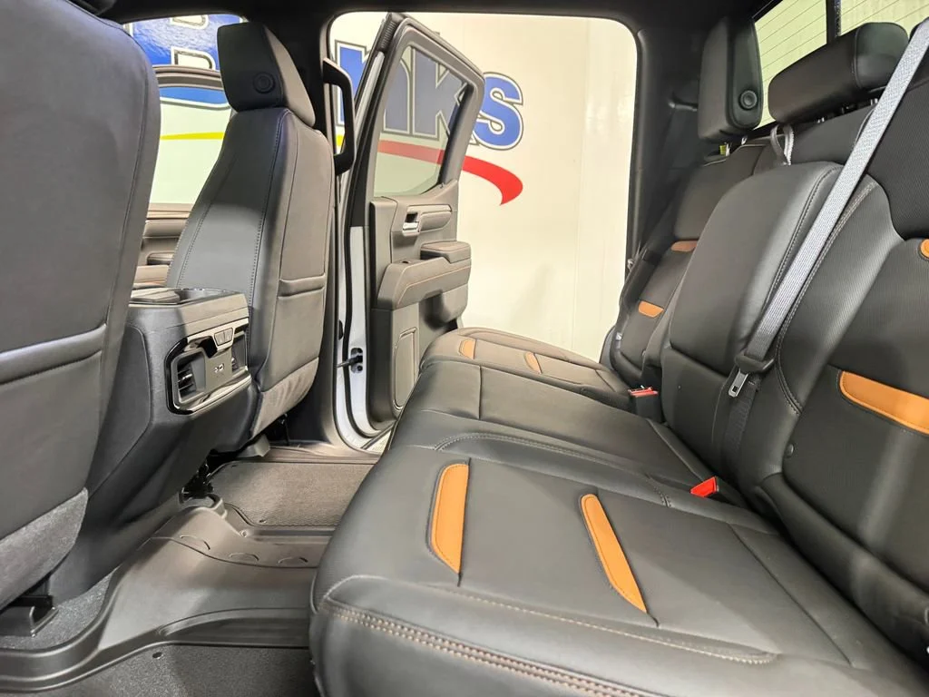 2026 GMC Sierra 1500 AT4 - Photo 14