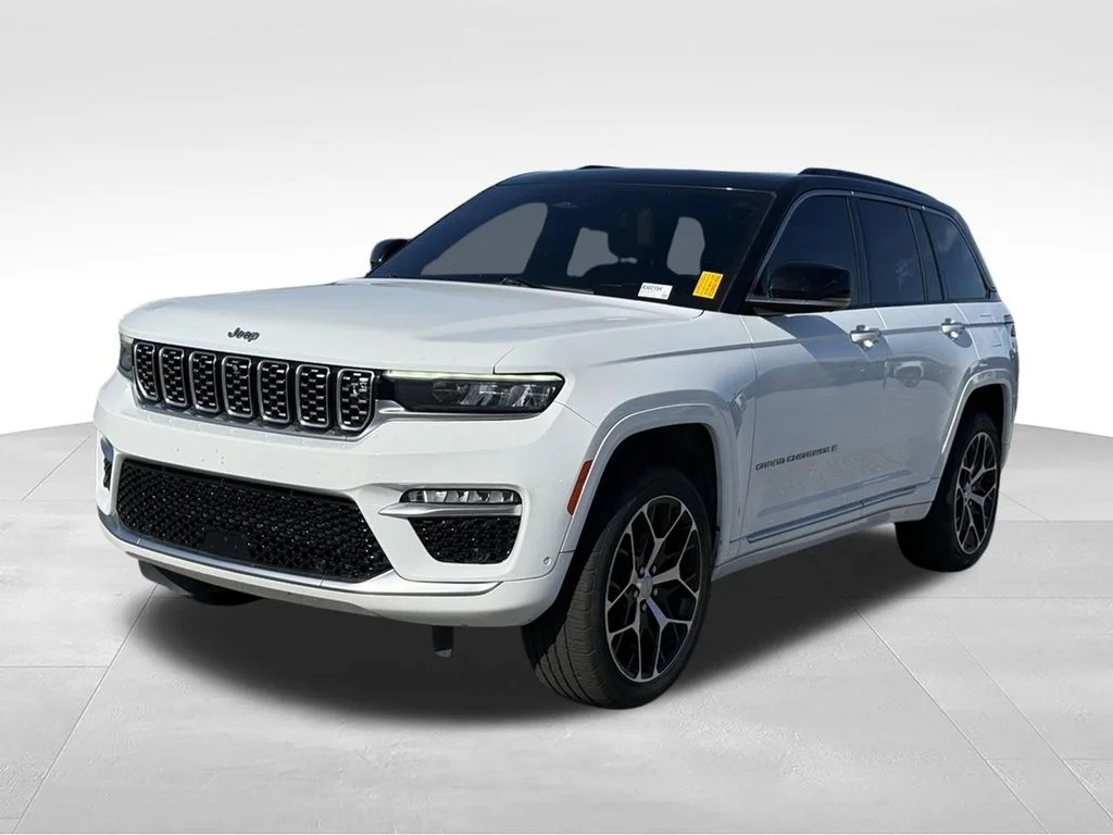 Used 2022 White Jeep Summit Reserve image 1