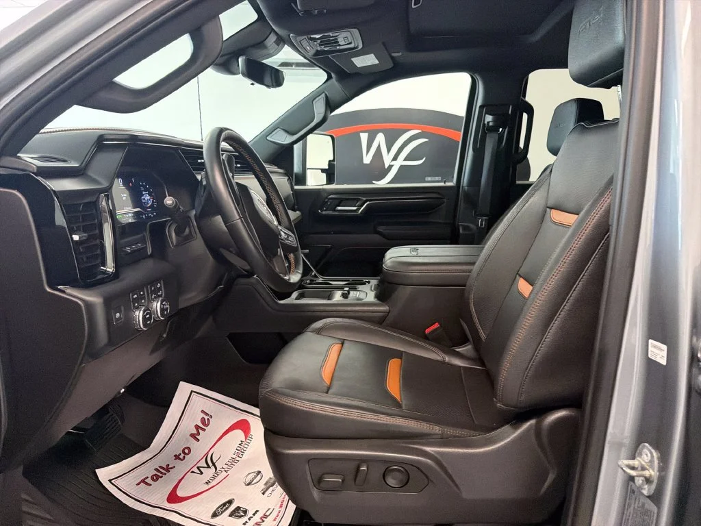Used 2024 Sterling Metallic GMC AT4 image 14