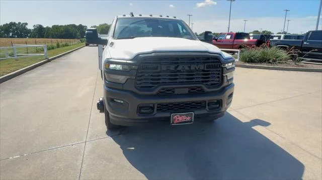 New 2026 Bright White Clear-Coat Exterior Paint RAM Tradesman image 4