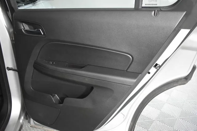 Used 2017 Silver Chevrolet LT image 17