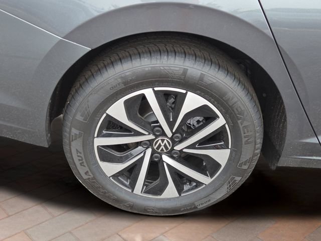New 2026 Platinum Gray Metallic Volkswagen 1.5T S image 3