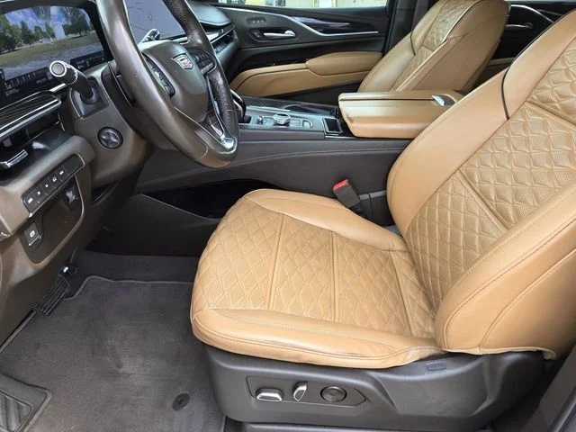 Used 2022 White Cadillac Premium Luxury image 27