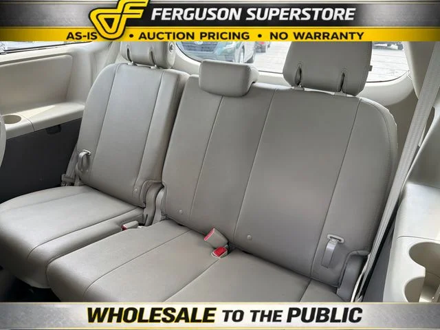 Used 2016  Toyota XLE image 22