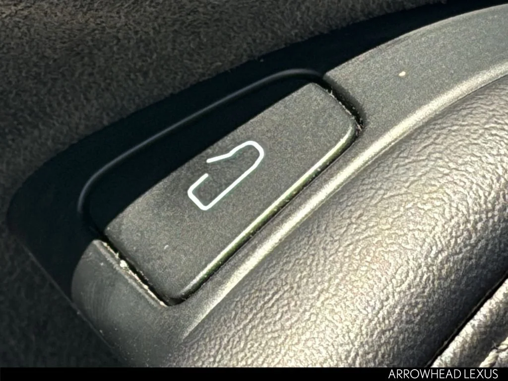 Used 2022 Black Tesla Long Range image 17