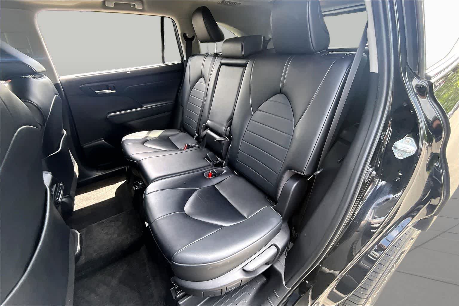 Used 2023 Midnight Black Metallic Toyota XLE image 20