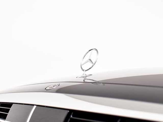 New 2026 MANUFAKTUR Graphite Metallic Mercedes-Benz S 580 image 55