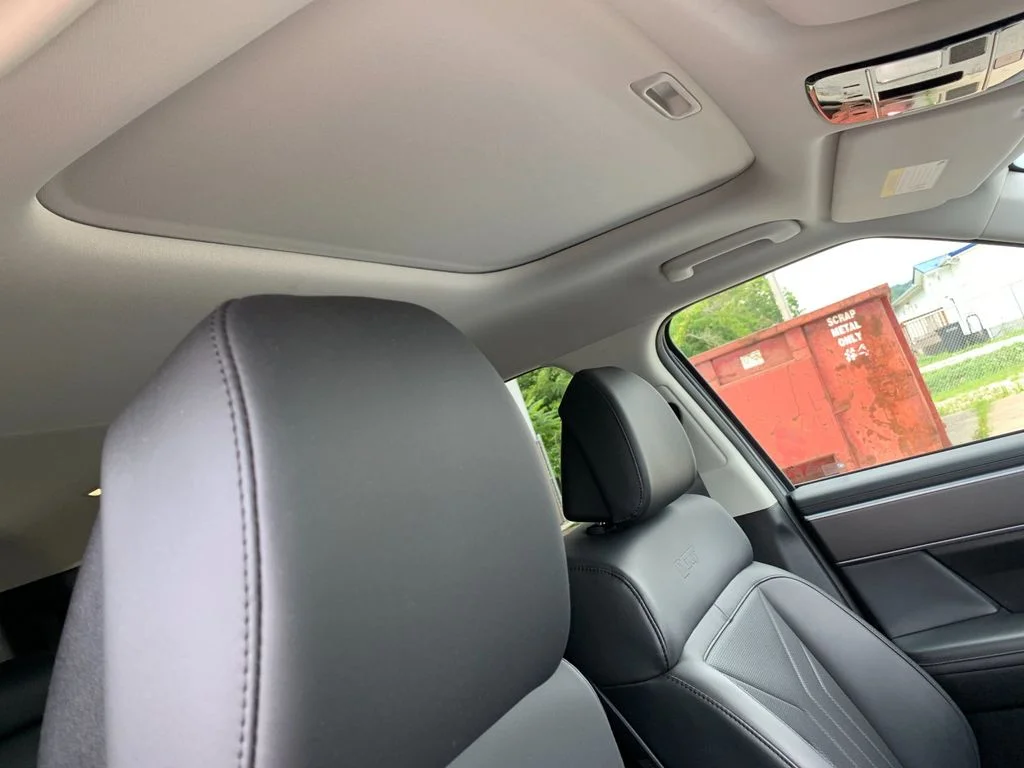 Used 2024 Silver Hyundai XRT image 18