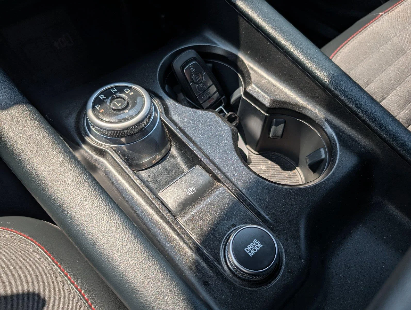 Used 2025 Carbonized Gray Ford ST-Line image 19