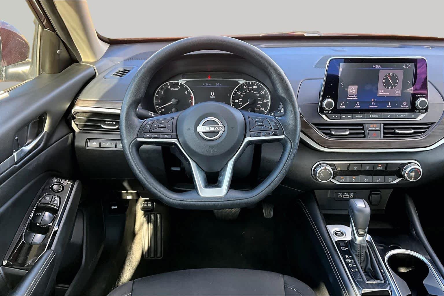 Used 2023 Garnet Pearl Metallic Nissan 2.5 SV image 6