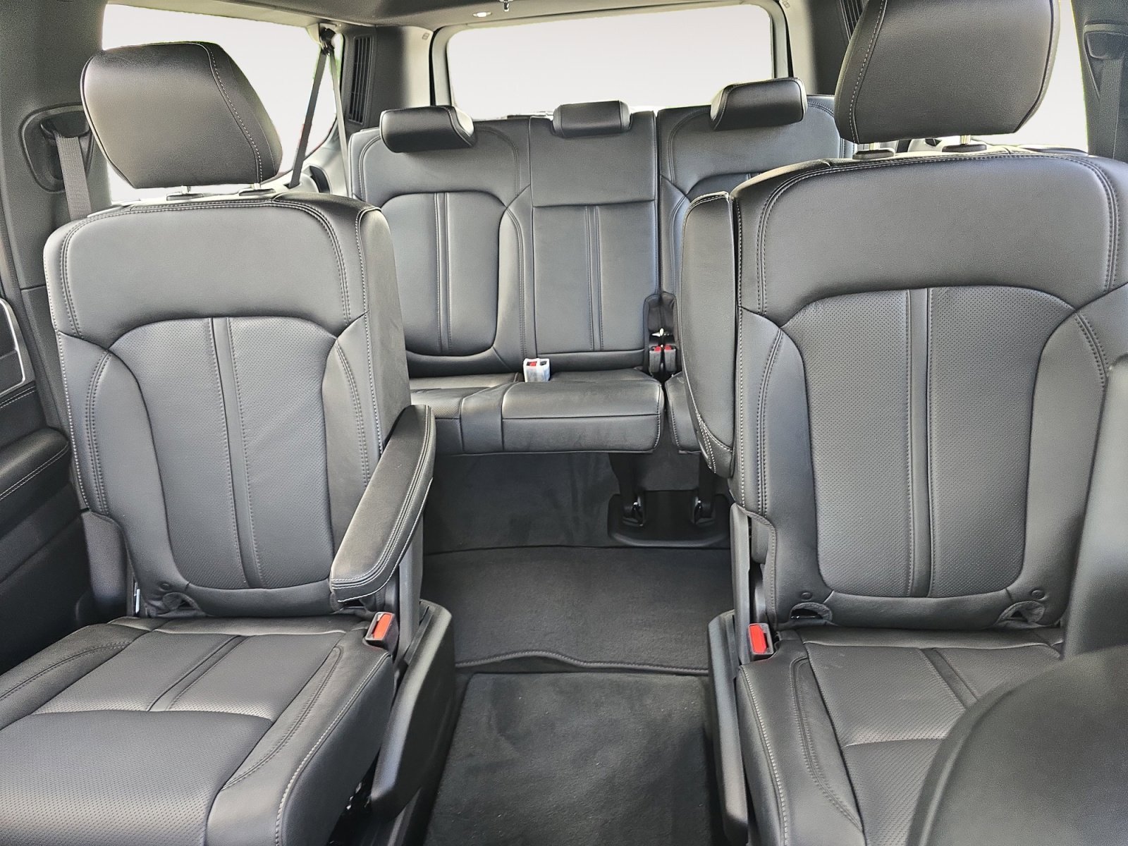 New 2026 Velvet Red Pearlcoat Jeep Limited Altitude image 23