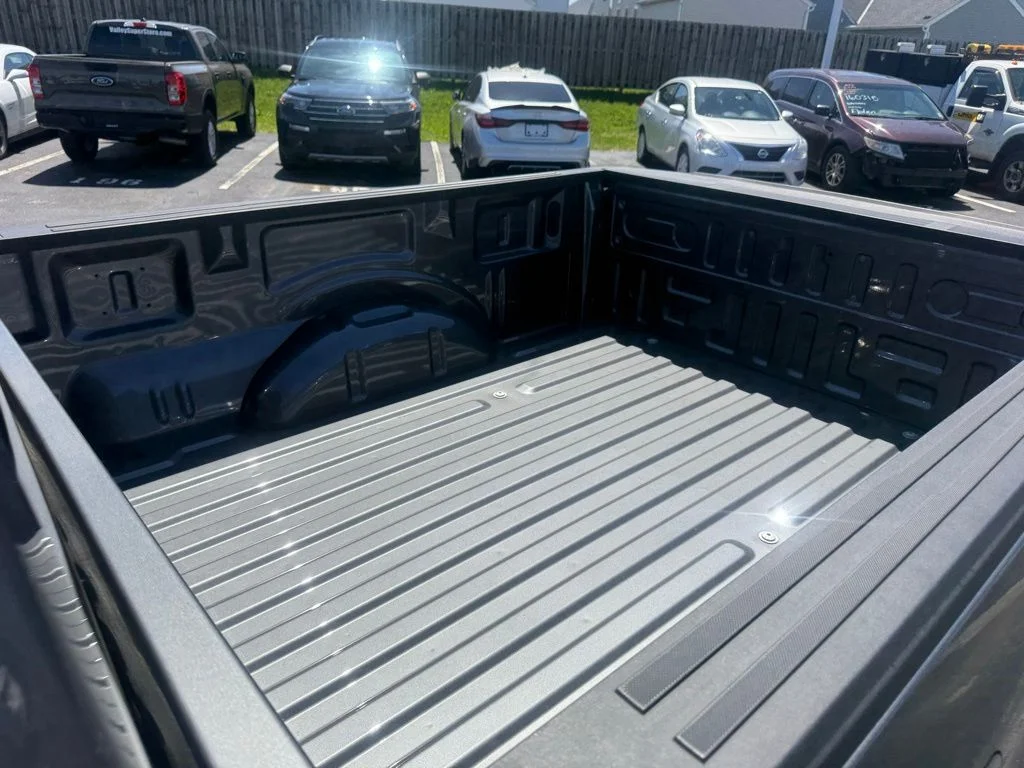 2025 Ford F-150 XLT - Photo 38