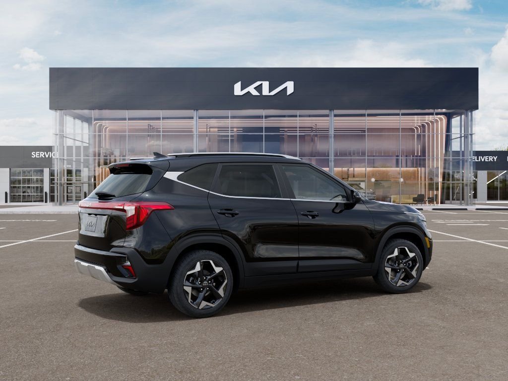 New 2026 Fusion Black Kia EX image 6