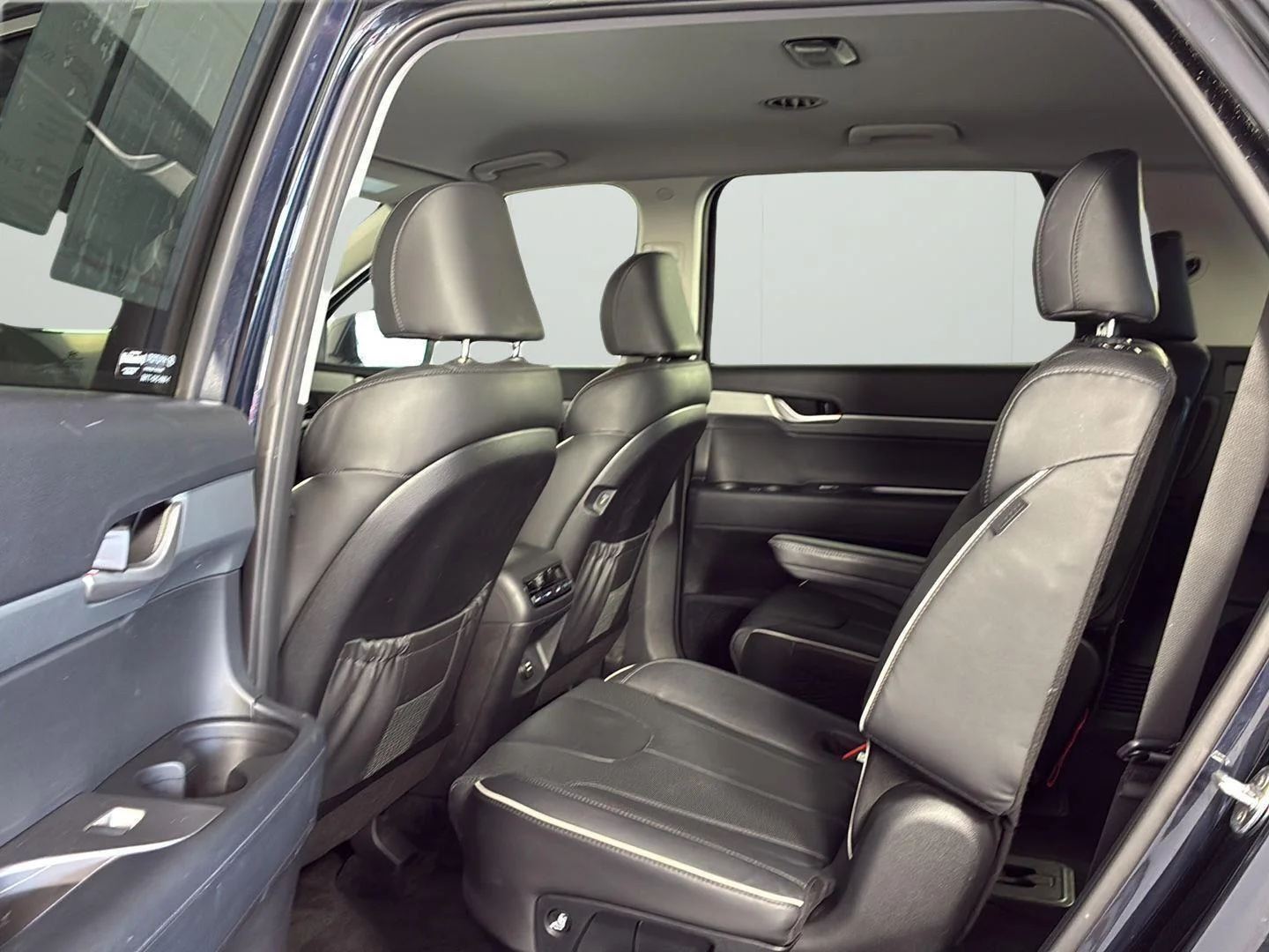 Used 2025 Moonlight Cloud Hyundai SEL image 20