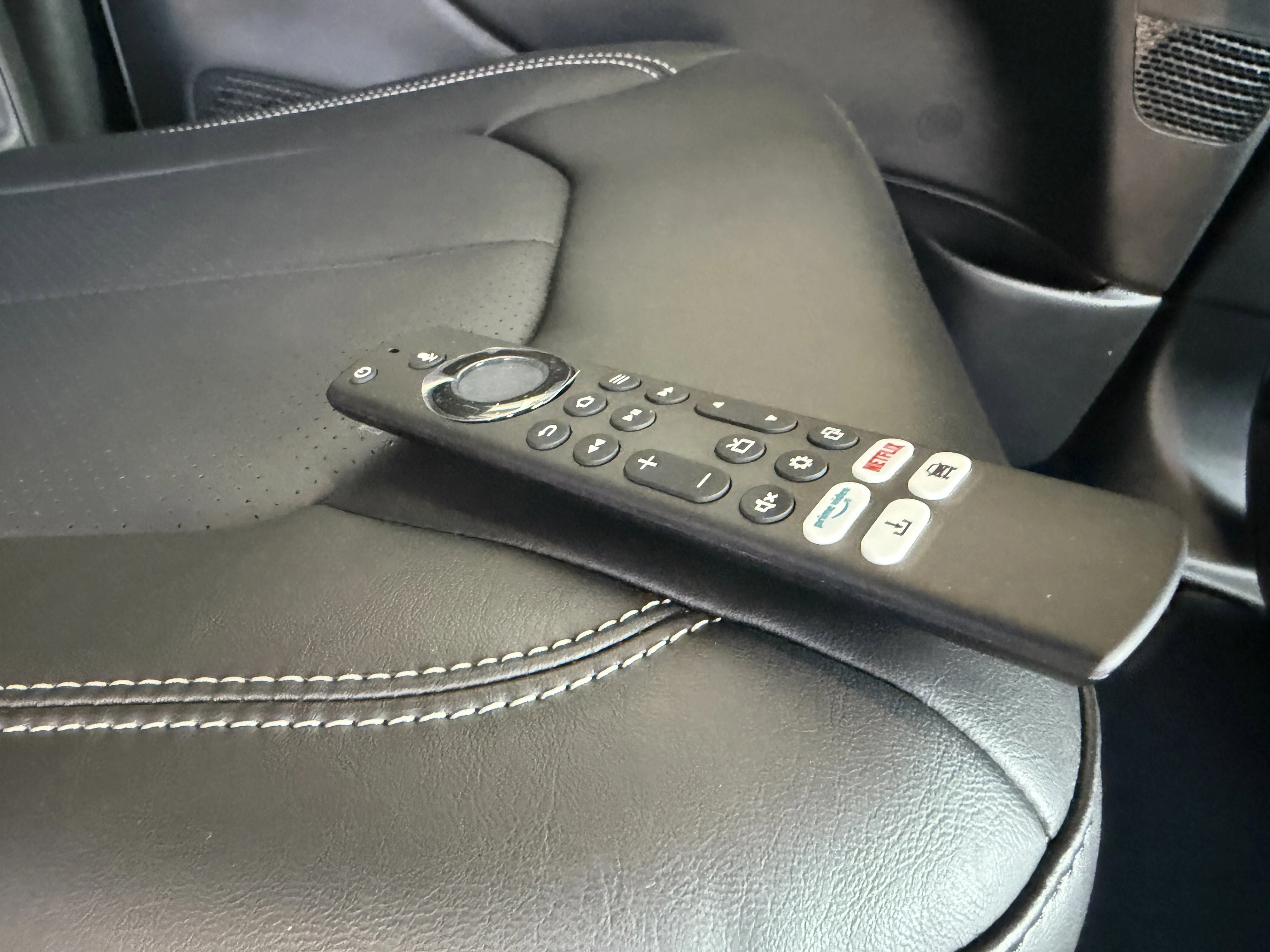 2026 Chrysler Pacifica Select - Photo 28