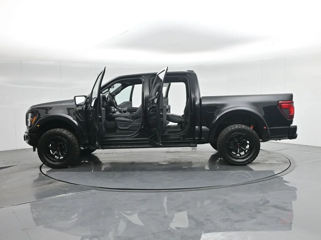New 2025 Black Ford XLT image 4