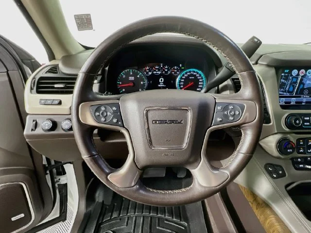 Used 2019 White GMC Denali image 12