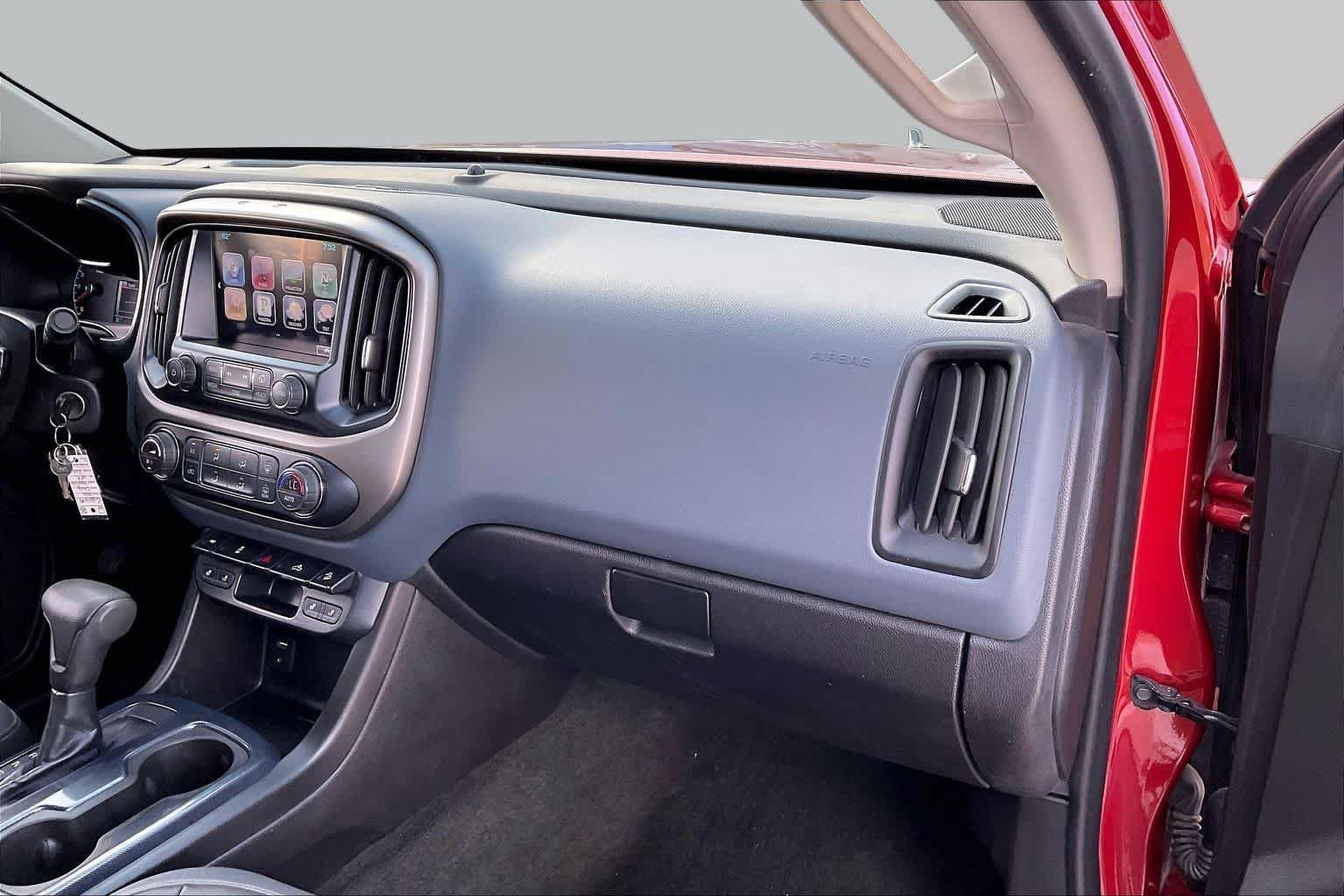 Used 2016 Red Rock Metallic Chevrolet 4WD Z71 image 16