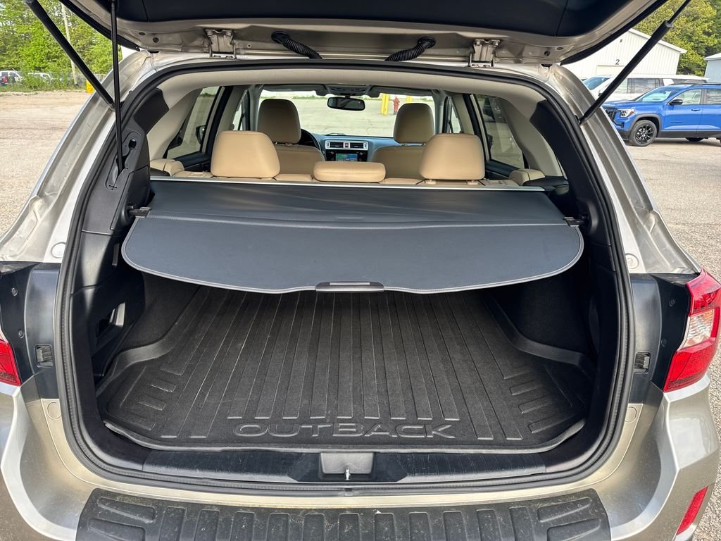 Used 2016 Gray Subaru 2.5i image 28