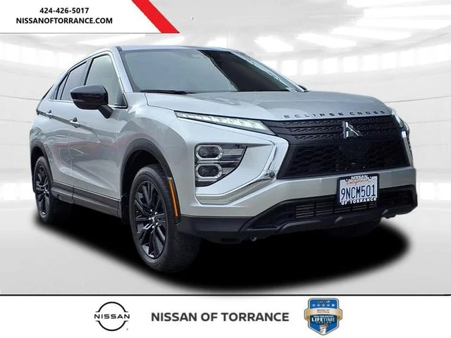 2024 Mitsubishi Eclipse Cross LE S-AWC's photo