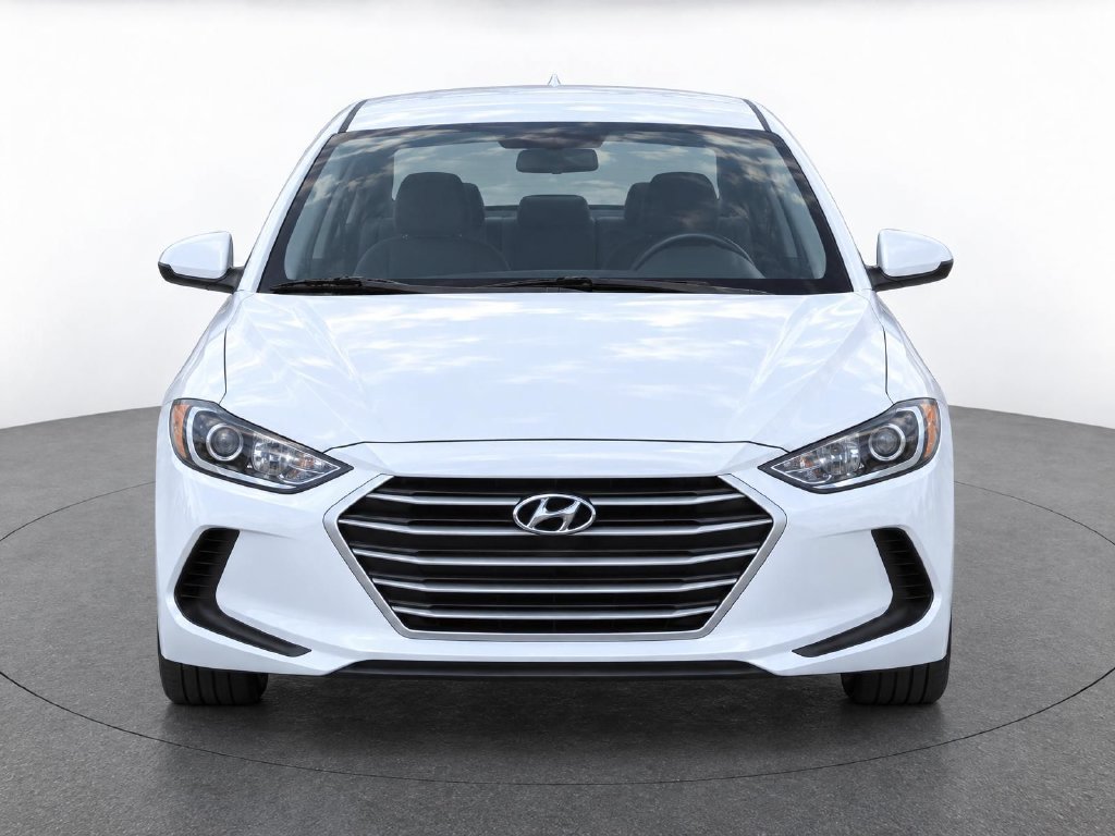 Used 2018 White Hyundai SEL image 34