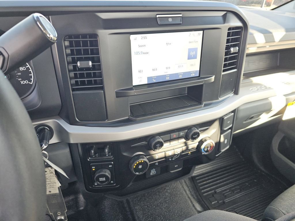 New 2026 Oxford White Ford XL image 32