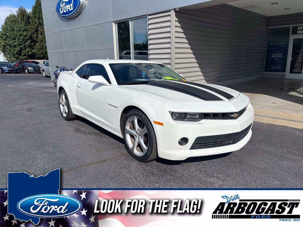 Used 2015 Summit White Chevrolet 2LT image 1
