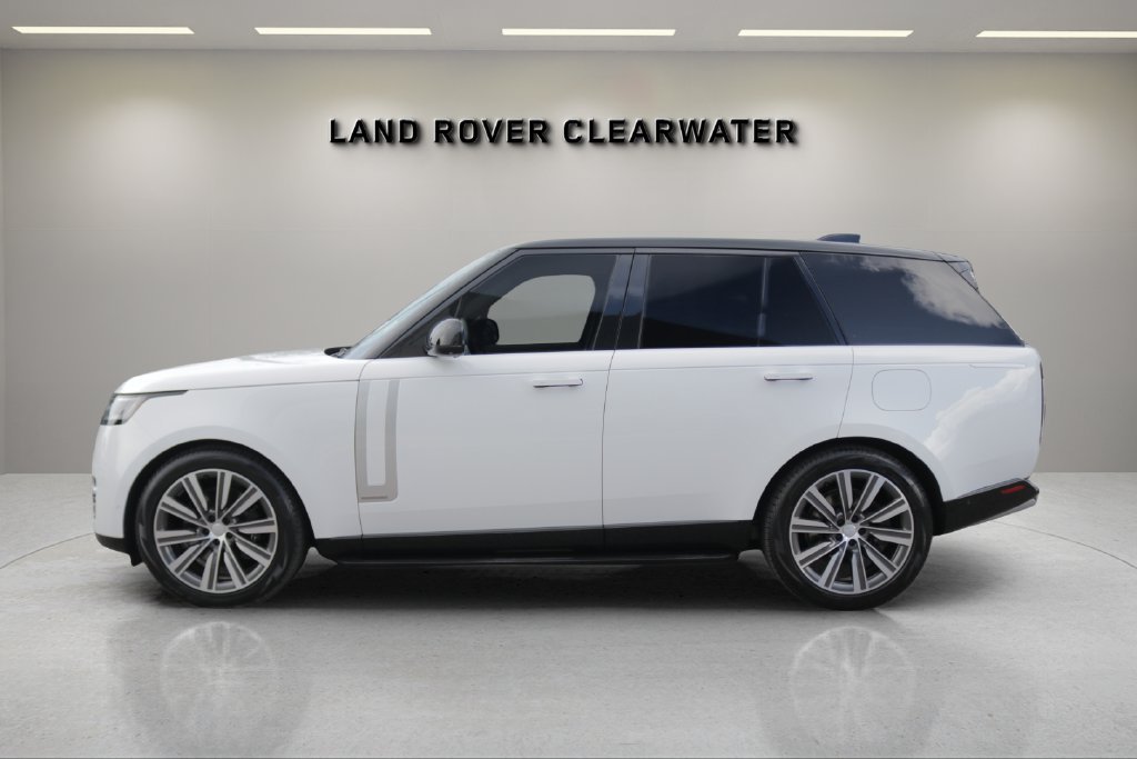 Used 2024 White Land Rover Autobiography image 2