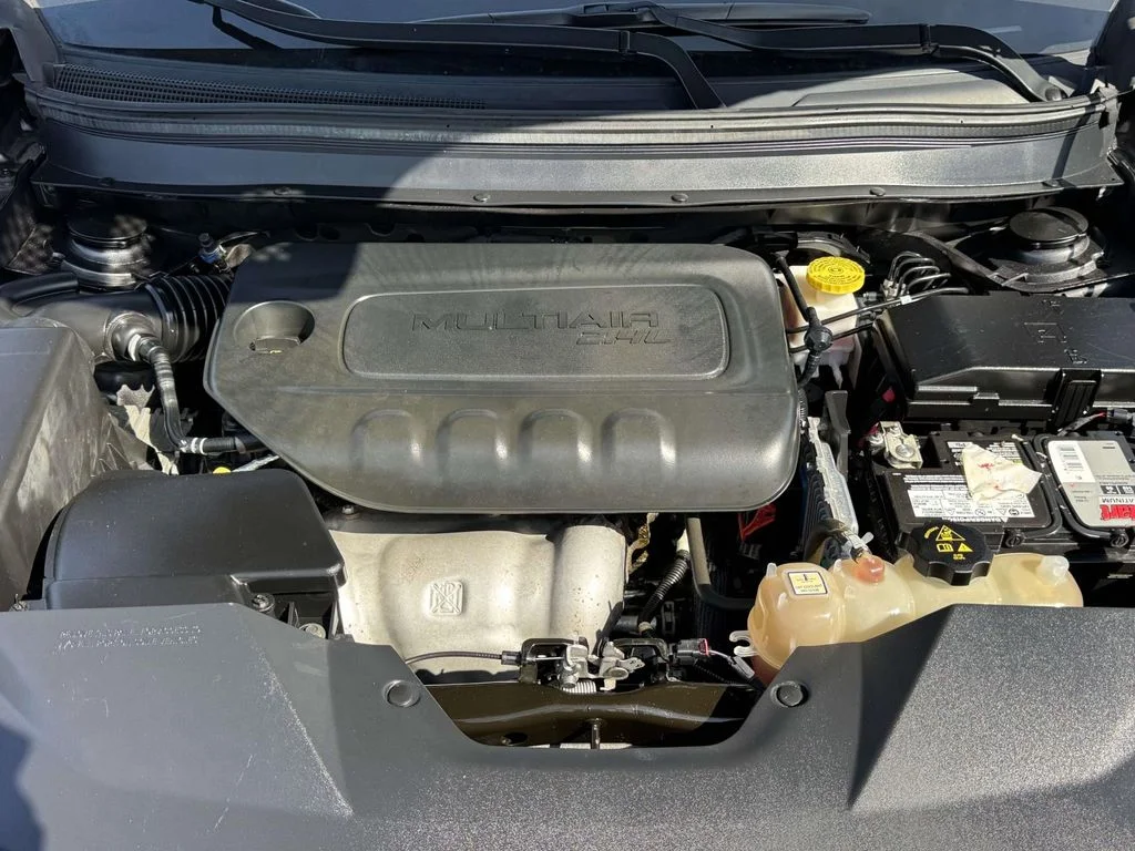 Used 2020 Gray Jeep Latitude Plus image 13