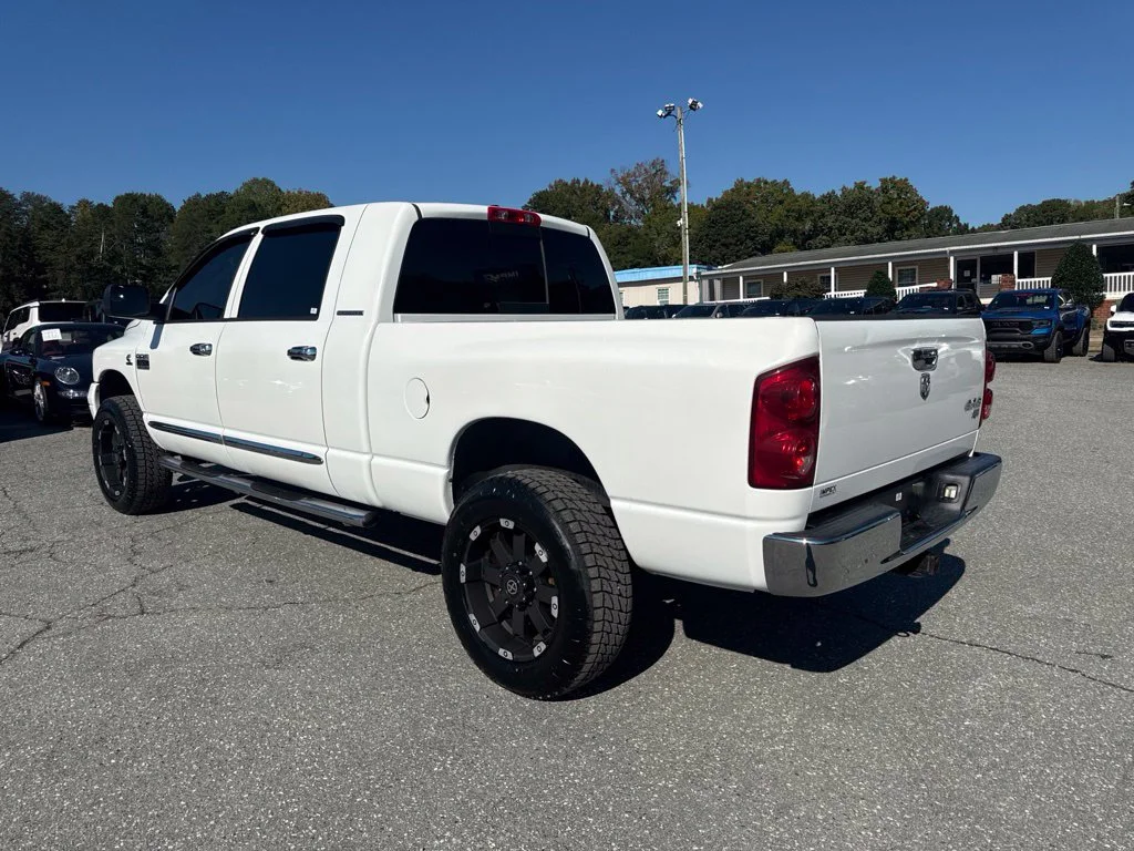 Used 2007 White Dodge Laramie image 3