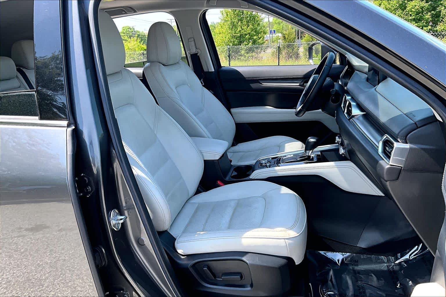 Used 2019 Machine Gray Metallic Mazda Grand Touring image 9