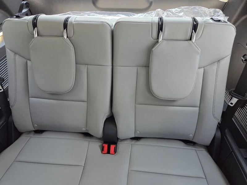 New 2026 Star White Metallic Tri-Coat Ford Active image 10