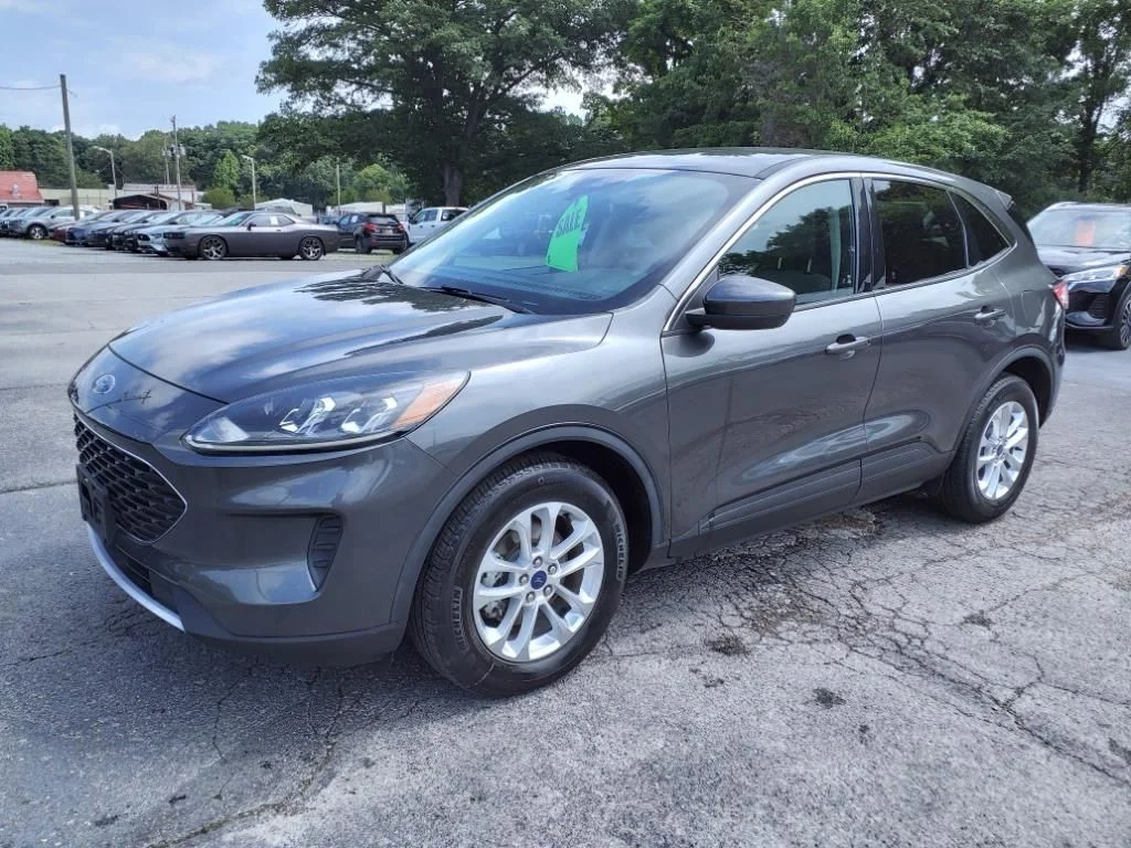 2020 Ford Escape SE FWD's photo