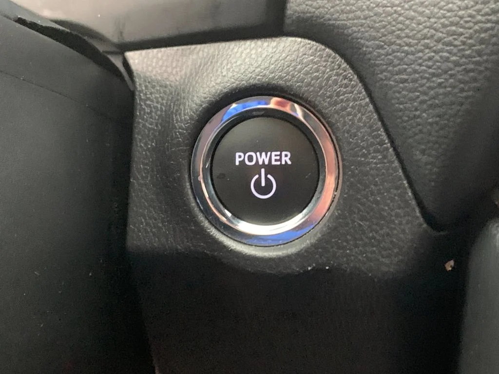 Used 2025 White Toyota XLE image 25