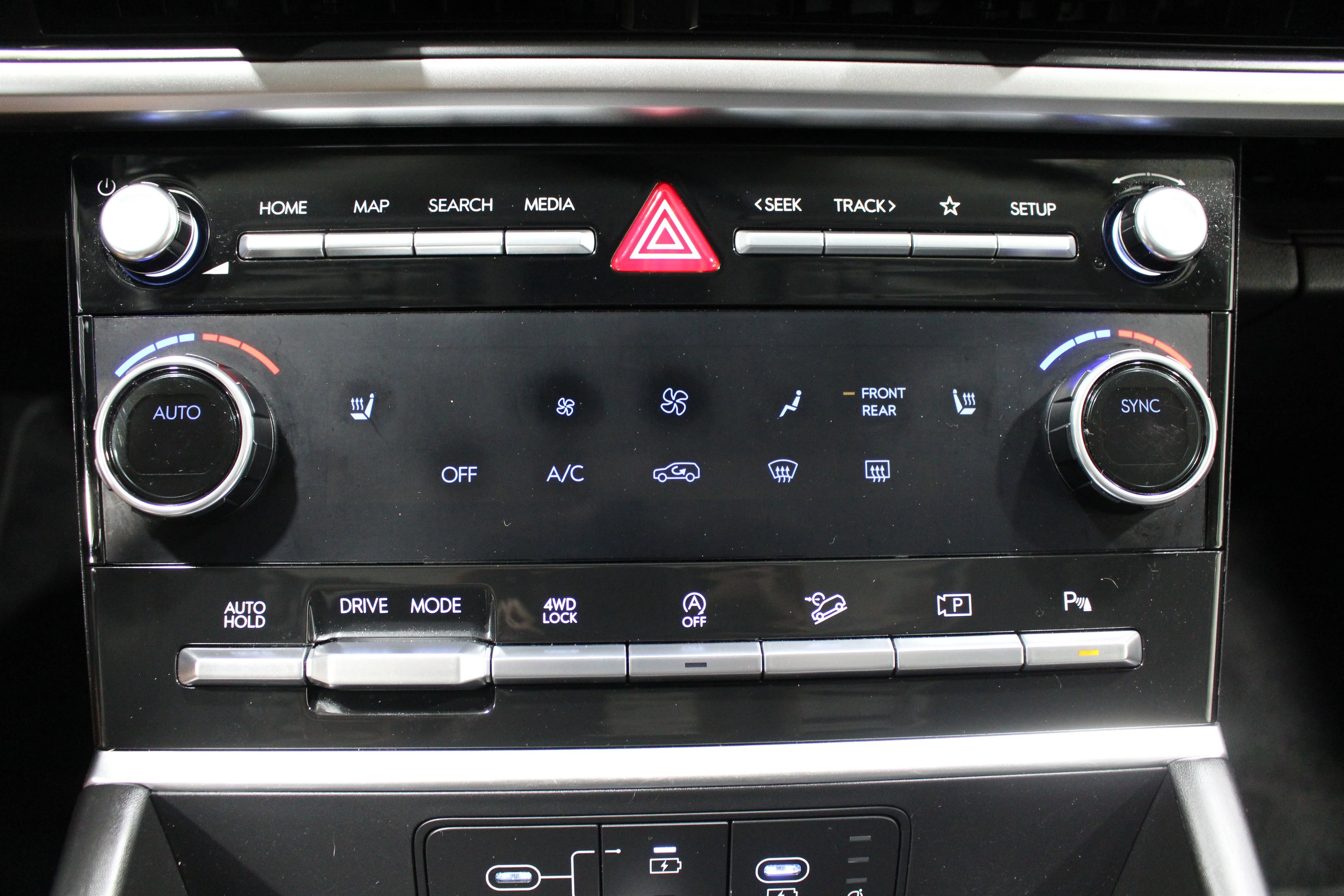 2024 Hyundai Santa Fe XRT - Photo 16