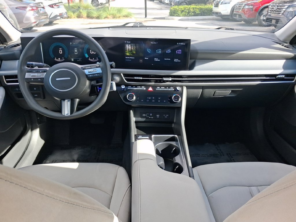Used 2024 White Hyundai SEL image 14