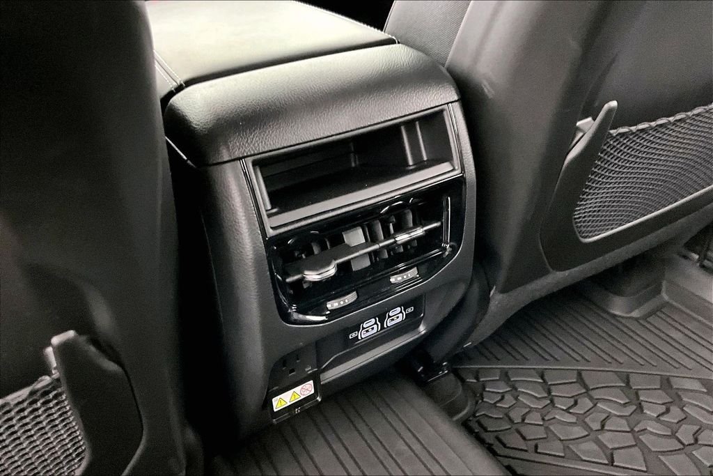 Used 2025 Black Jeep Altitude X image 9
