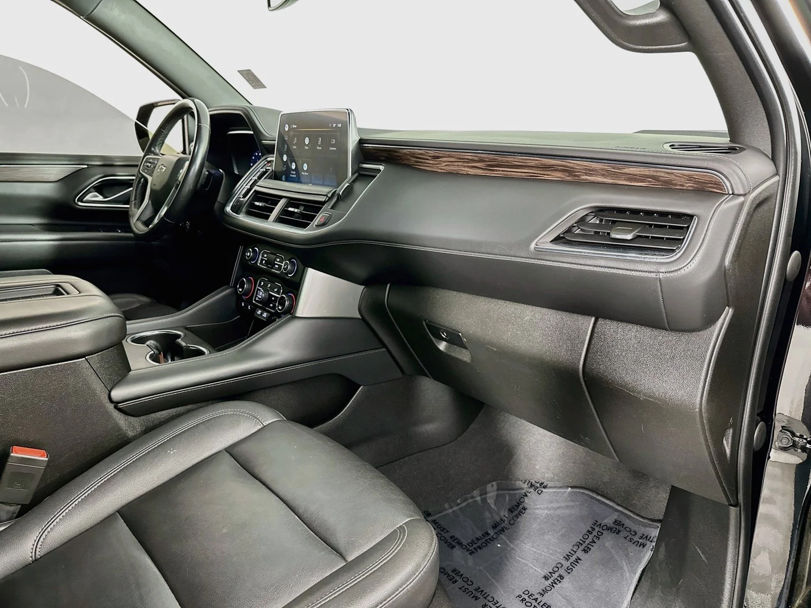 Used 2022 Black Chevrolet Z71 image 32