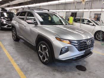 Used 2024 Shimmering Silver Hyundai SEL image 2